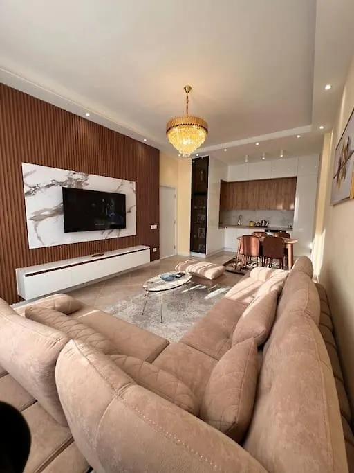 Tirana Dry Lake Flat 0*,  Албания